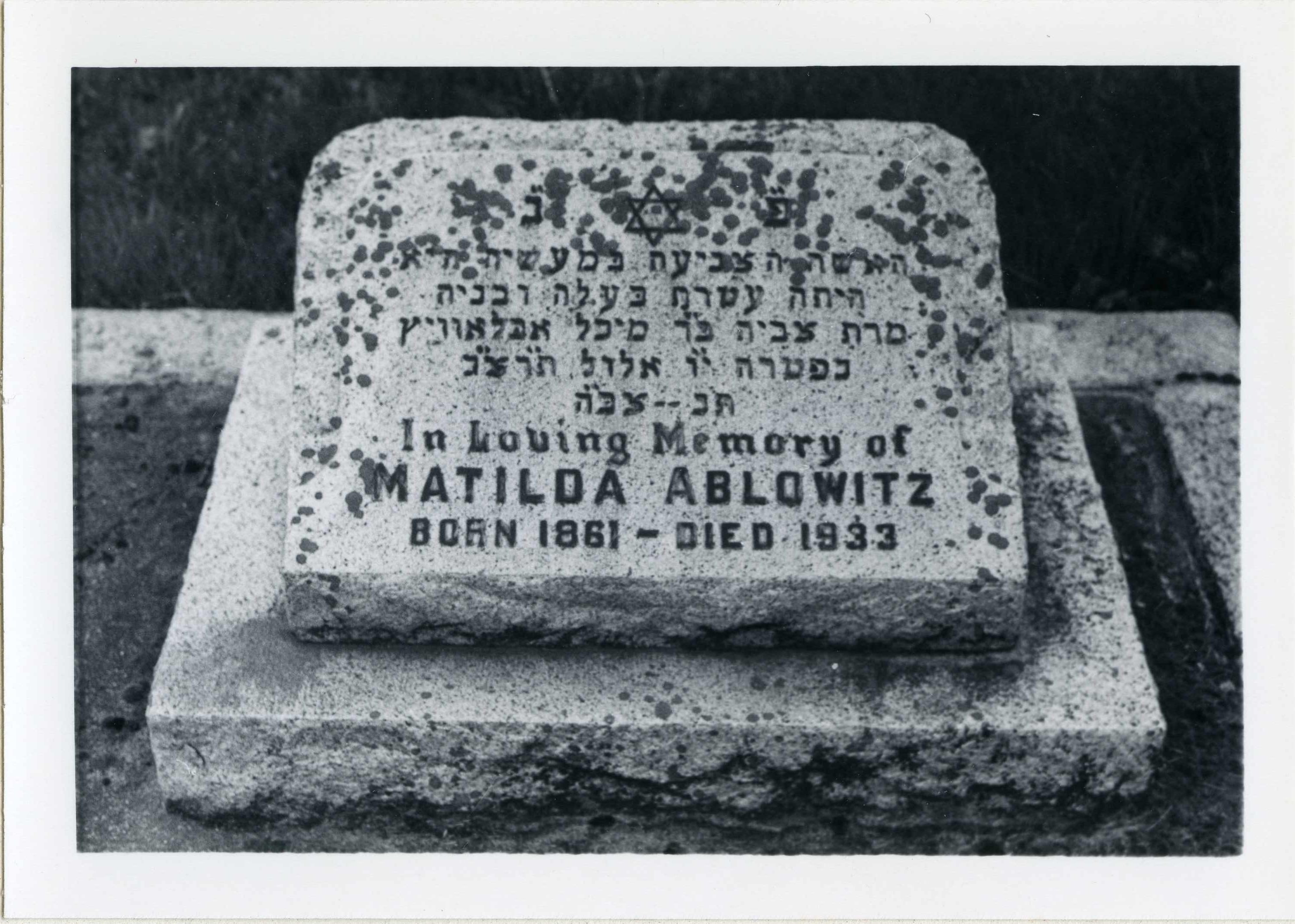 black & white photo of Matilda Ablowitz's grave marker taken c.1984