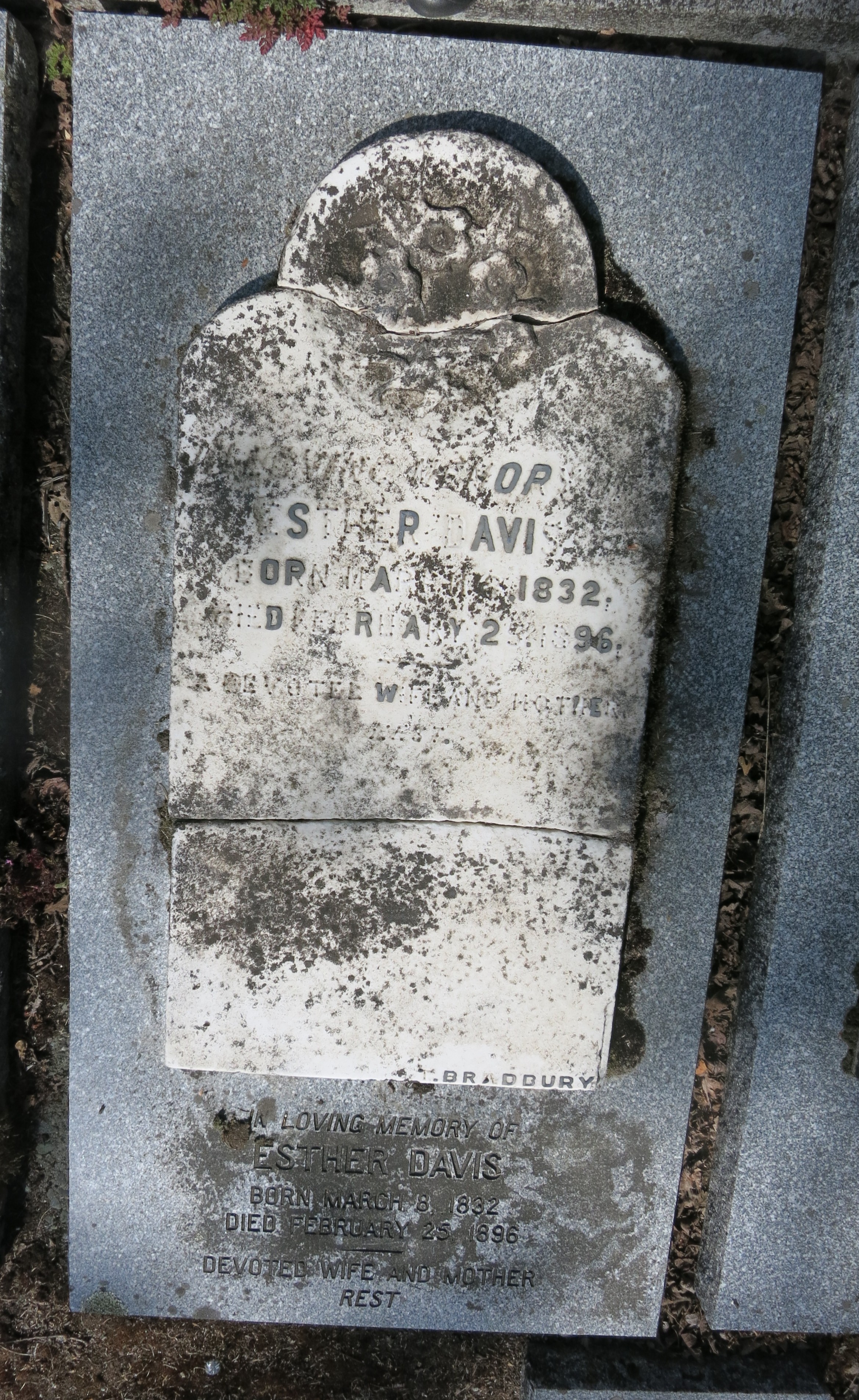 gravestone of Esther Hart