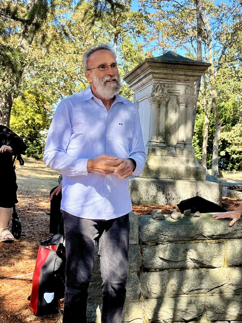 Dan Barer at the unveiling of the Monument or the 36